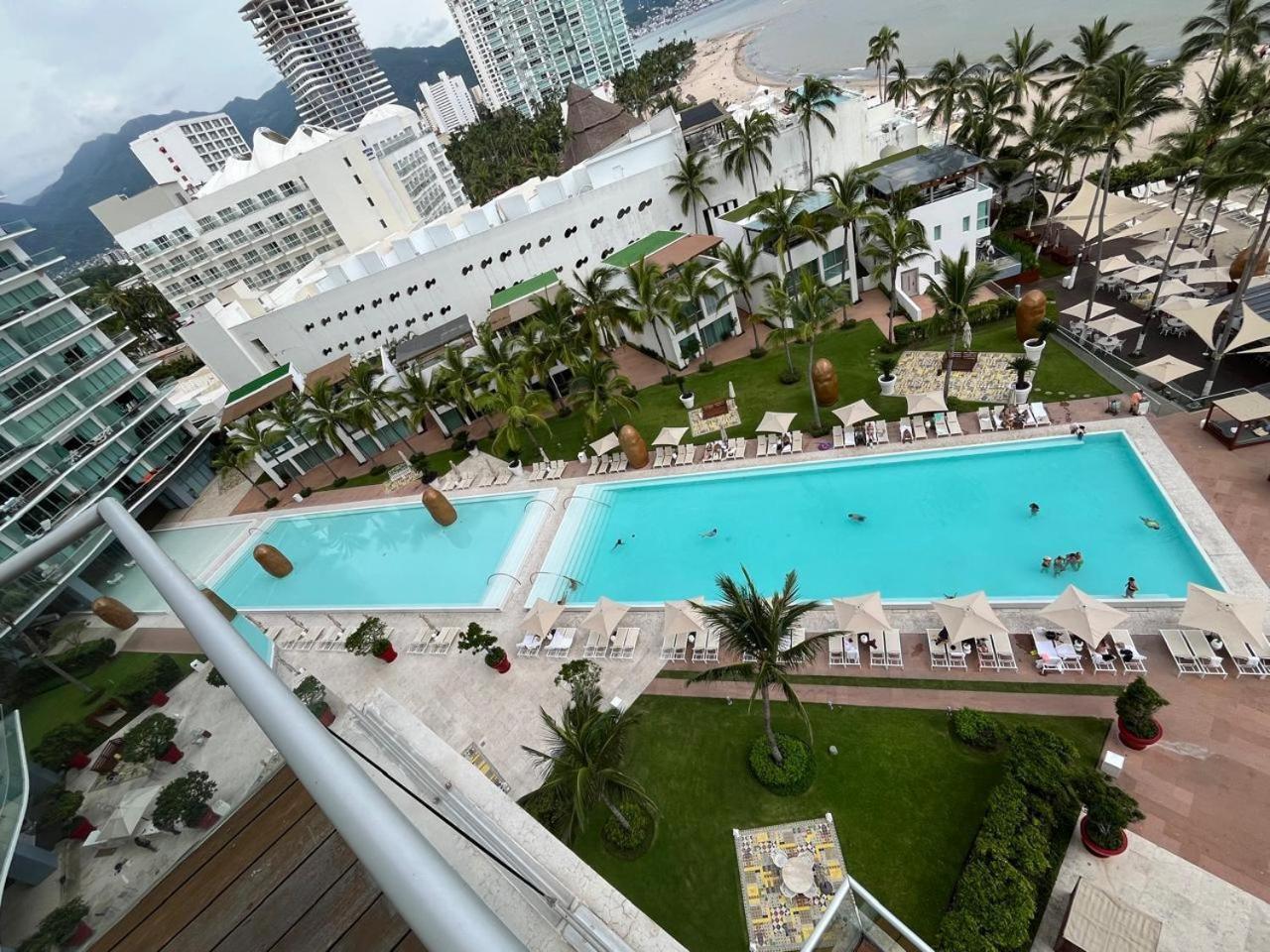 Icon Vallarta, Puerto Vallarta Exteriör bild