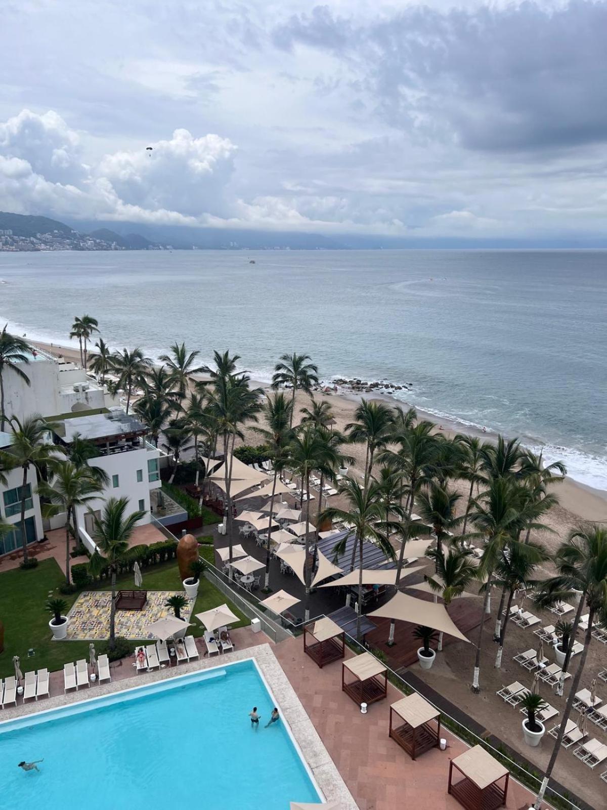Icon Vallarta, Puerto Vallarta Exteriör bild