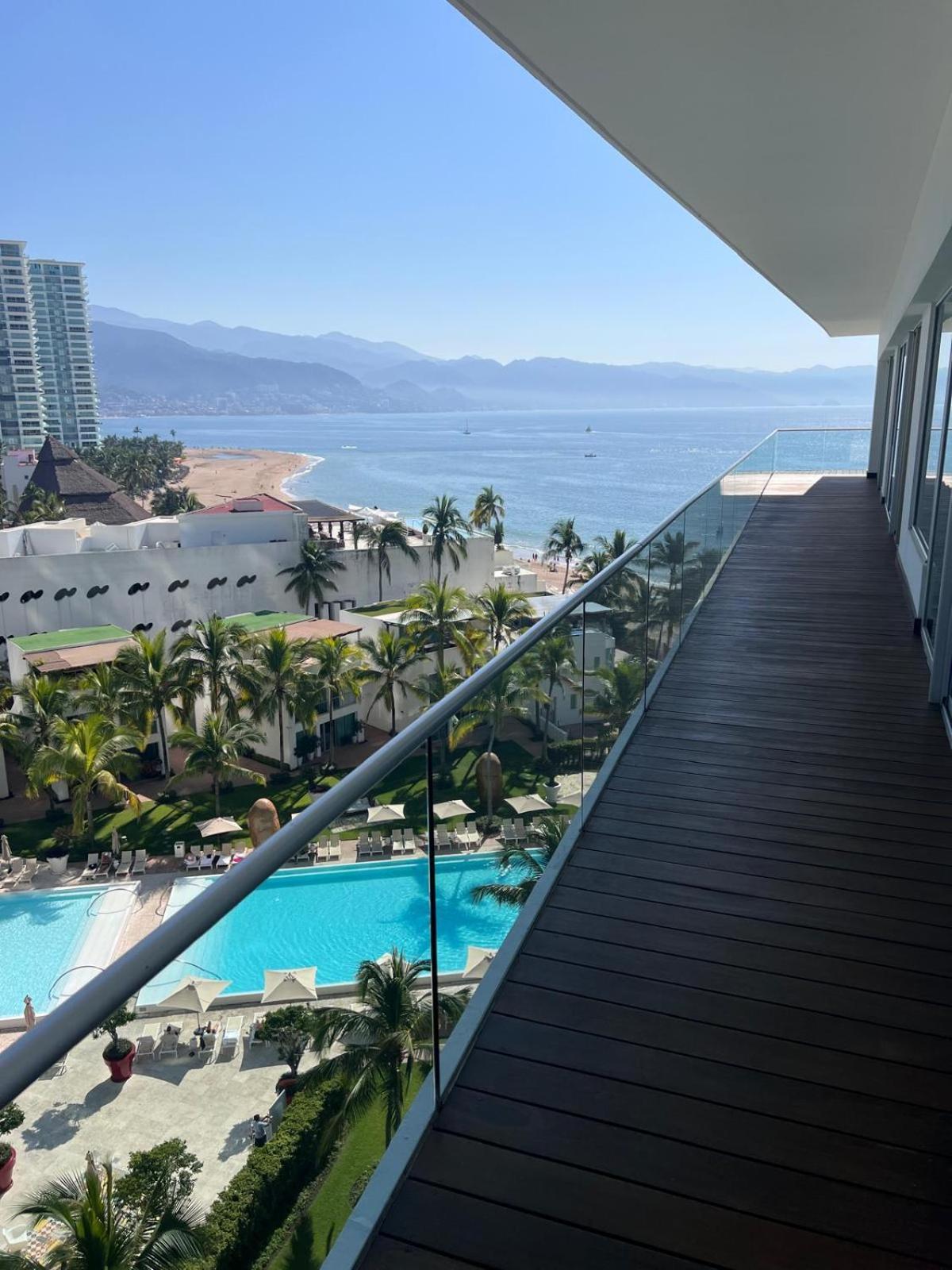 Icon Vallarta, Puerto Vallarta Exteriör bild